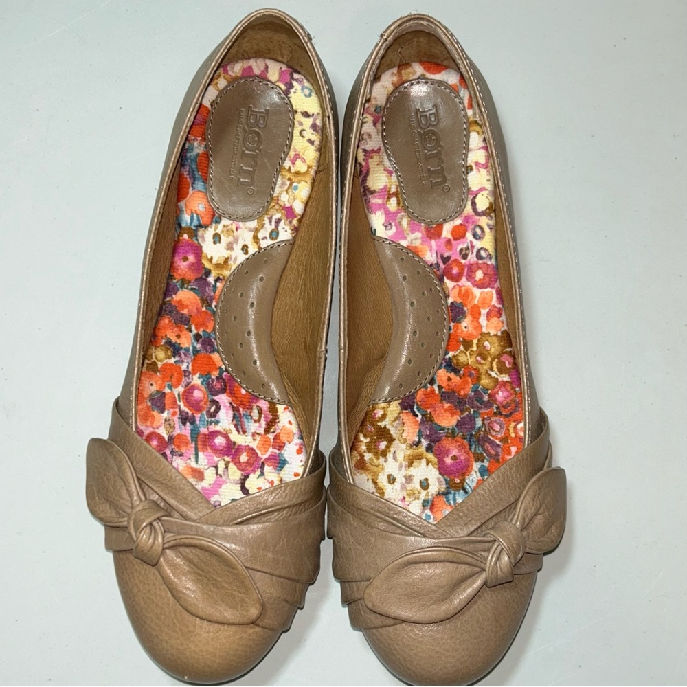 Born Women's Brown Leather‎ Flats with Bow Detail